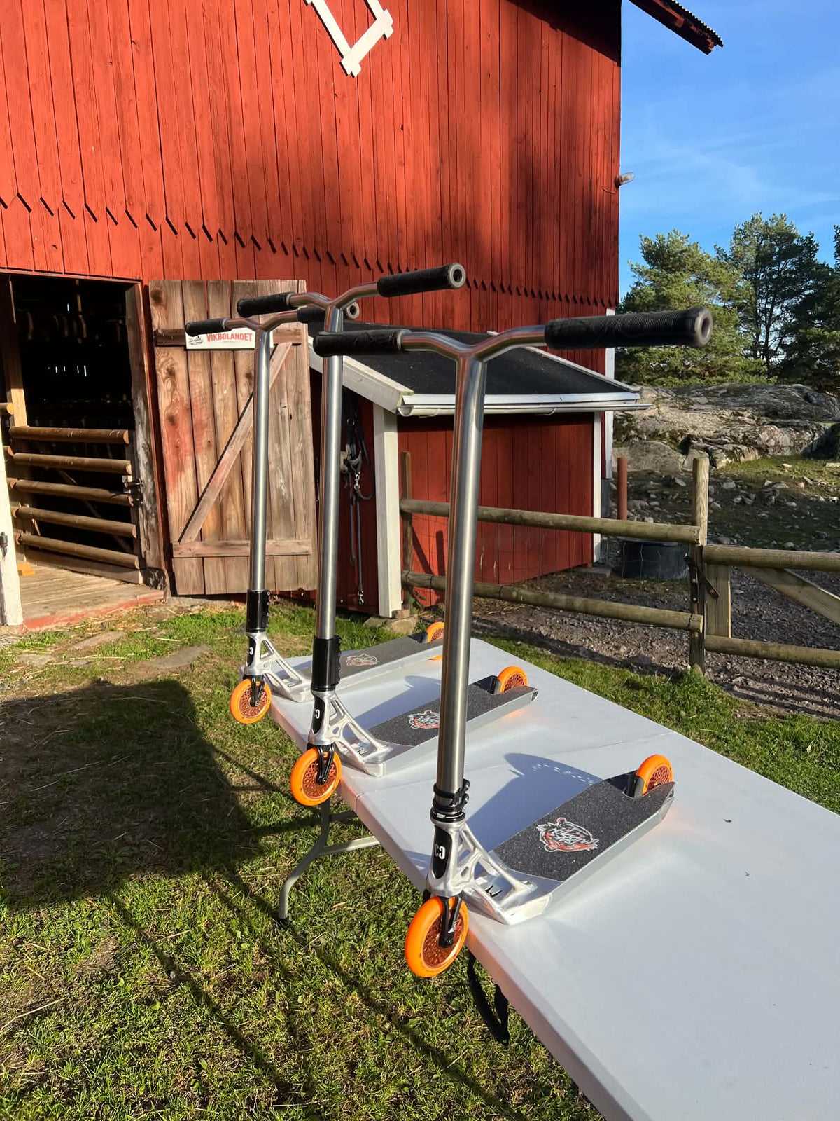 Isak Huddén signatur sparkcykel