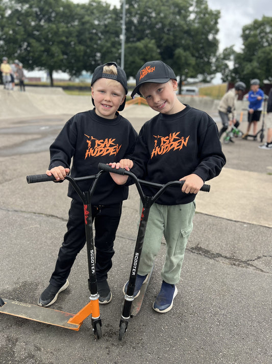 Isak Huddén Svart Långärmad Tjocktröja