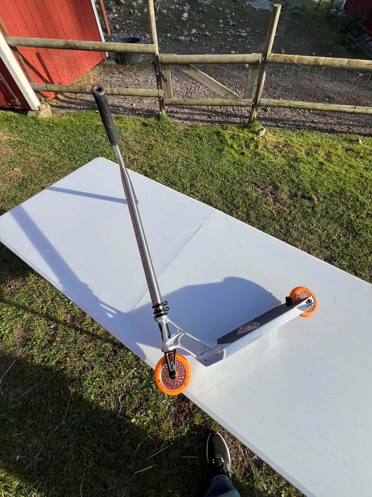 Isak Huddén signatur sparkcykel