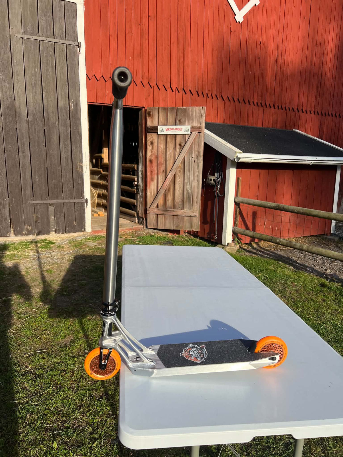 Isak Huddén signatur sparkcykel